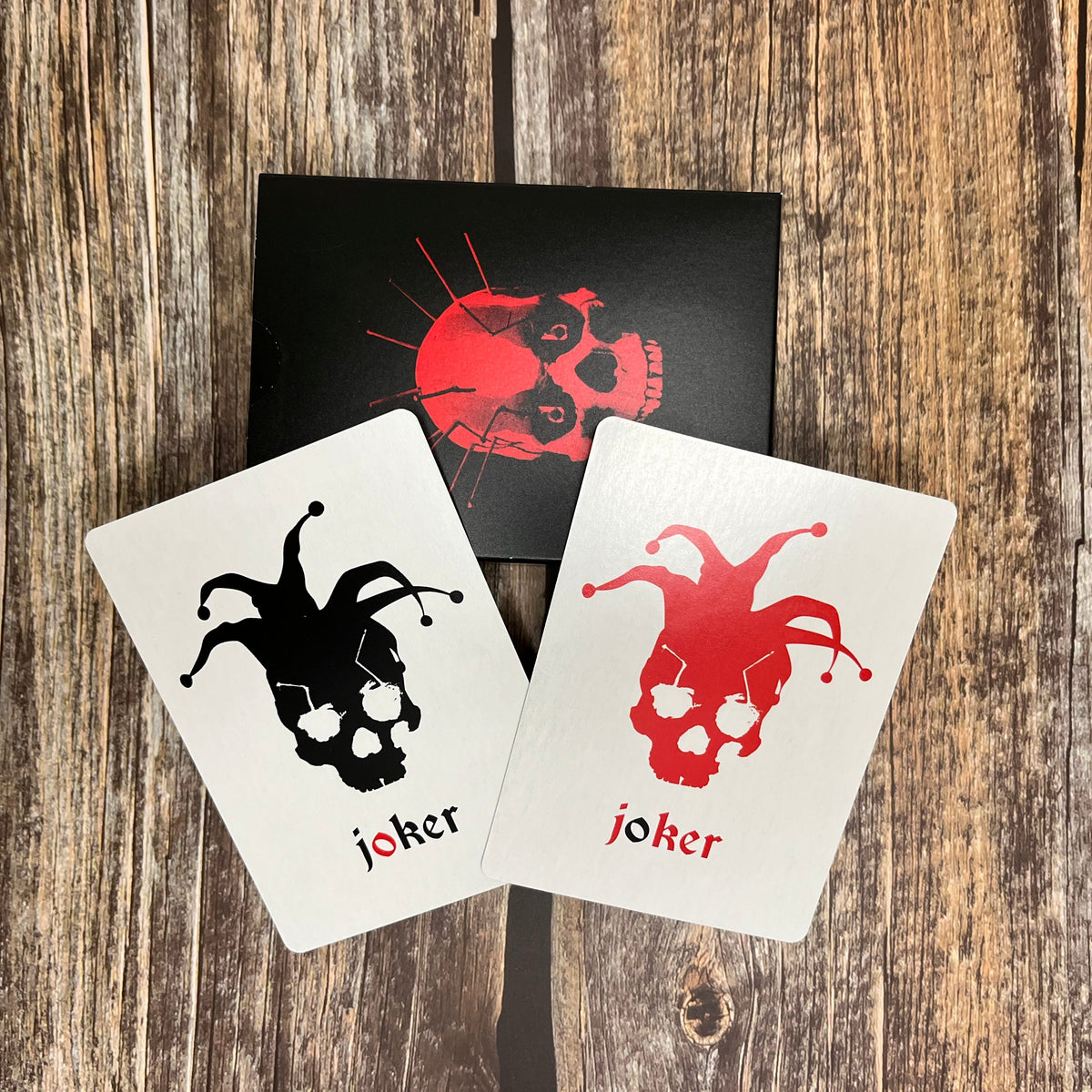 skull black and red standard playing cards