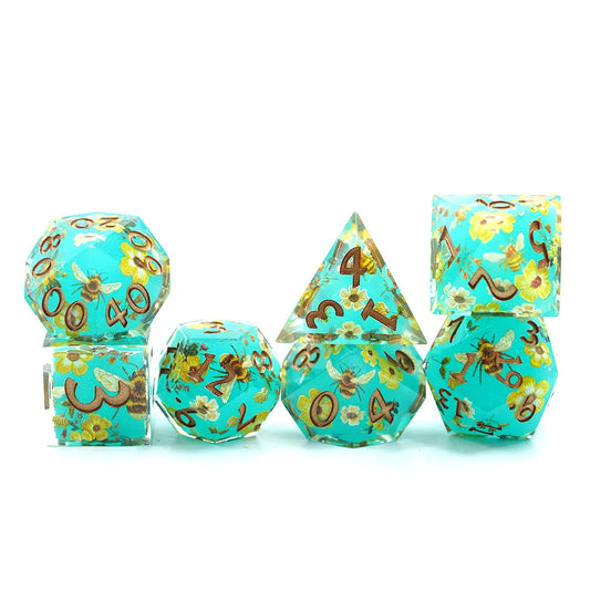 flower and bee dnd dice sets, sharp edge dice with bees, dice goblin and critical critters